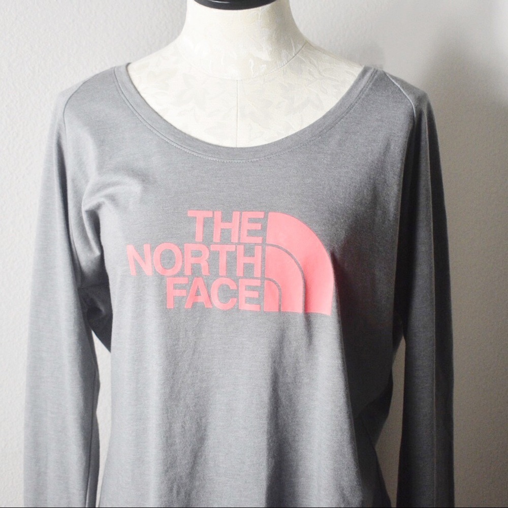 The North Face Long Sleeve Logo Graphic Tee